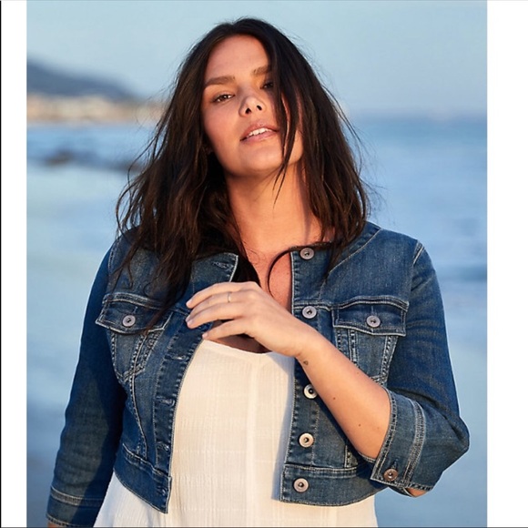 Torrid Crop Denim Jacket 2x 